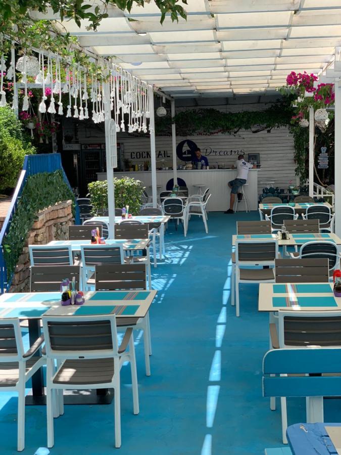 Cocktail & Dreams - Beach Hotel Saranda Extérieur photo