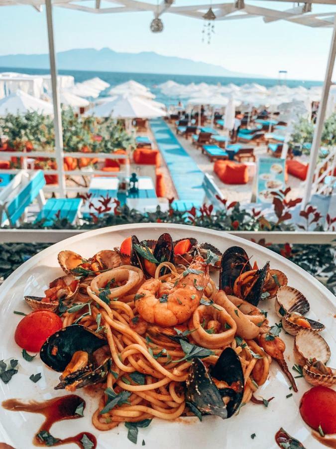 Cocktail & Dreams - Beach Hotel Saranda Extérieur photo